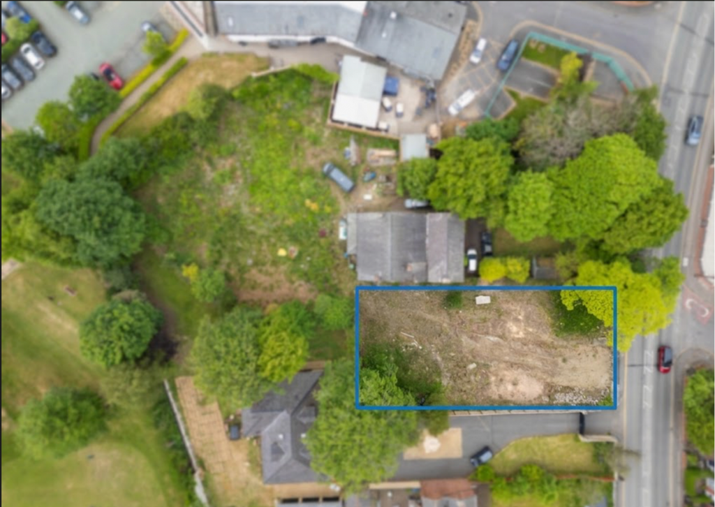 Property photo 1 of 8 : Higher Lane, Whitefield M45 7Ez