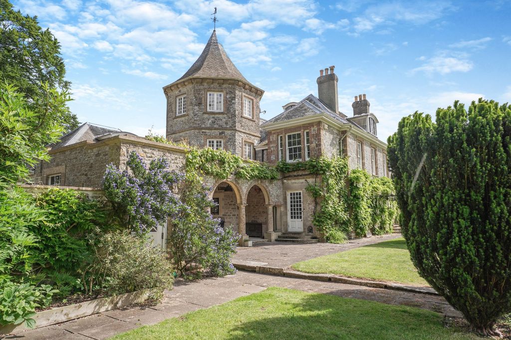 Property photo 1 of 27 Picture No. 52