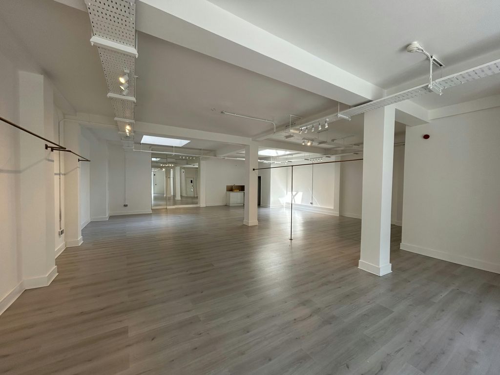 Property photo 2 of 3 Windmill Street  Internal.Jpg