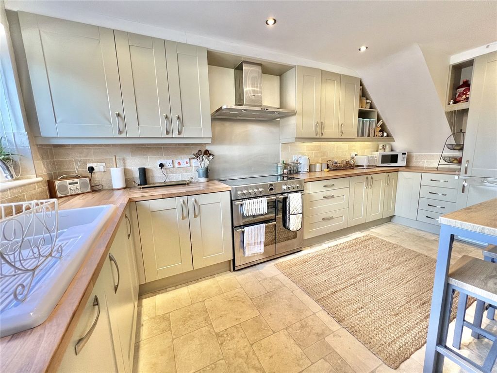 Property photo 3 of 14 Picture No. 02