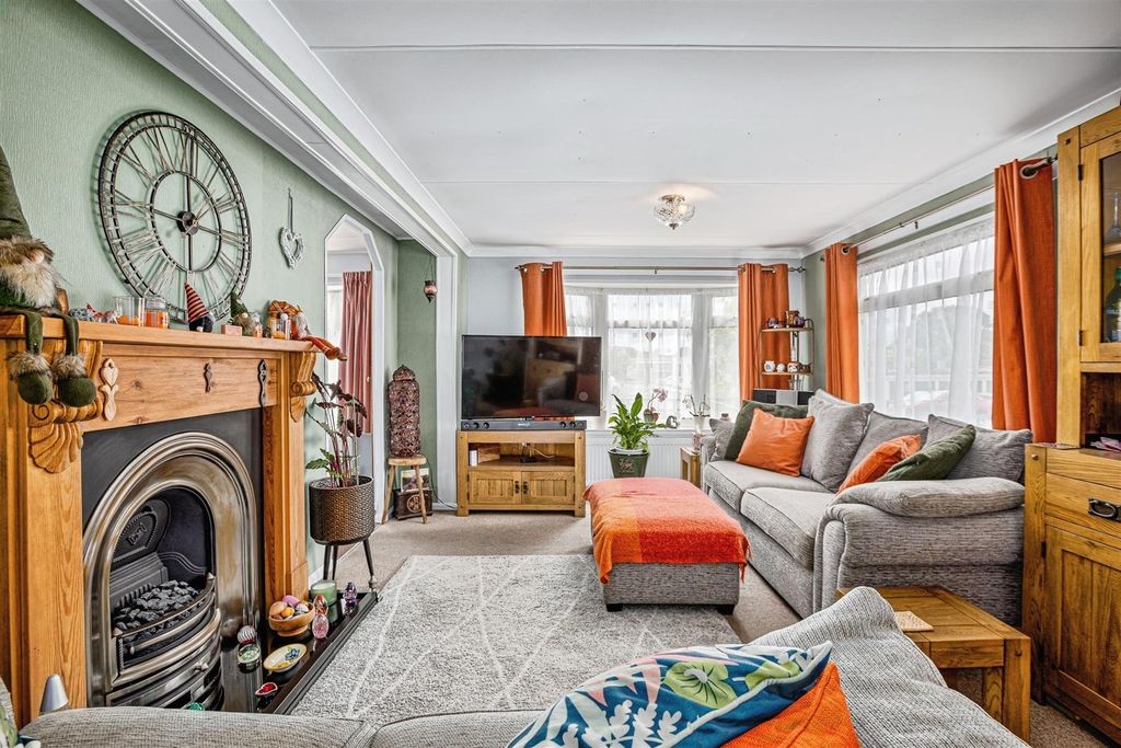 Property photo 2 of 20 13.Jpg