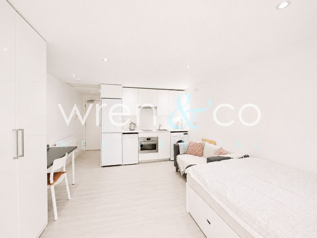 Property photo 2 of 9 C5307B394154d63De7727629d3F8386c