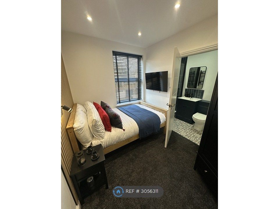 Property photo 3 of 10 Room 7