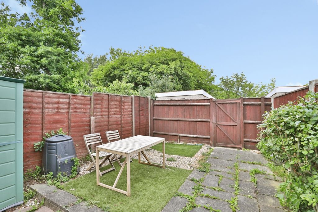 Property photo 2 of 12 Pbox-Img.Jpg
