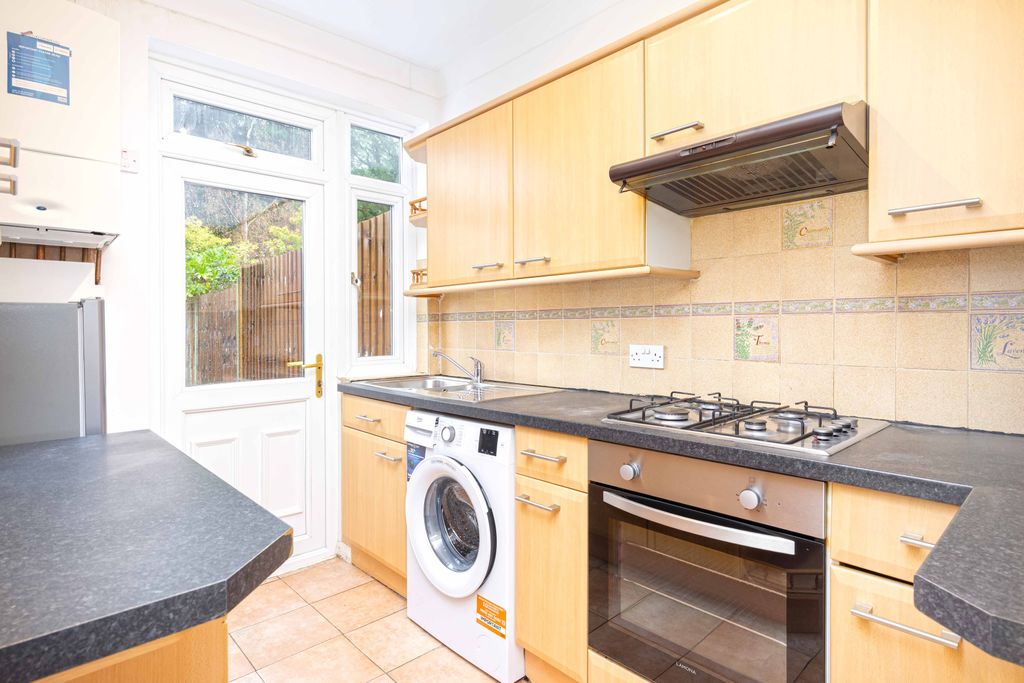Property photo 3 of 15