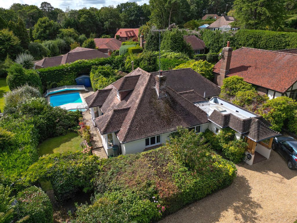 Property photo 1 of 20
