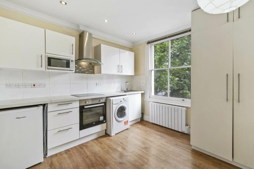 Property photo 2 of 9 1762283