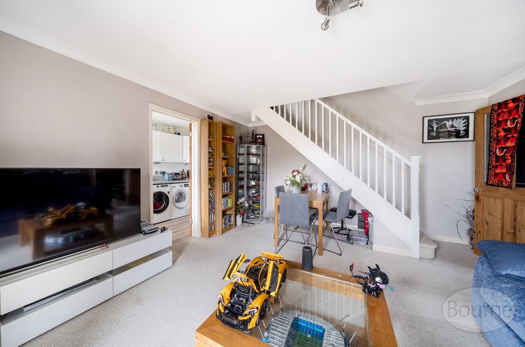 Property photo 3 of 20 23247810-8A3E-479...