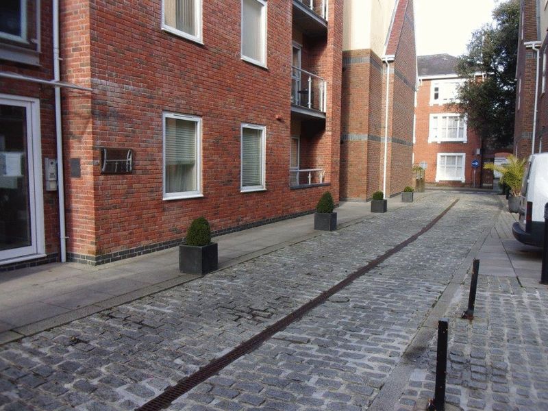 Property photo 2 of 11 Photo 8