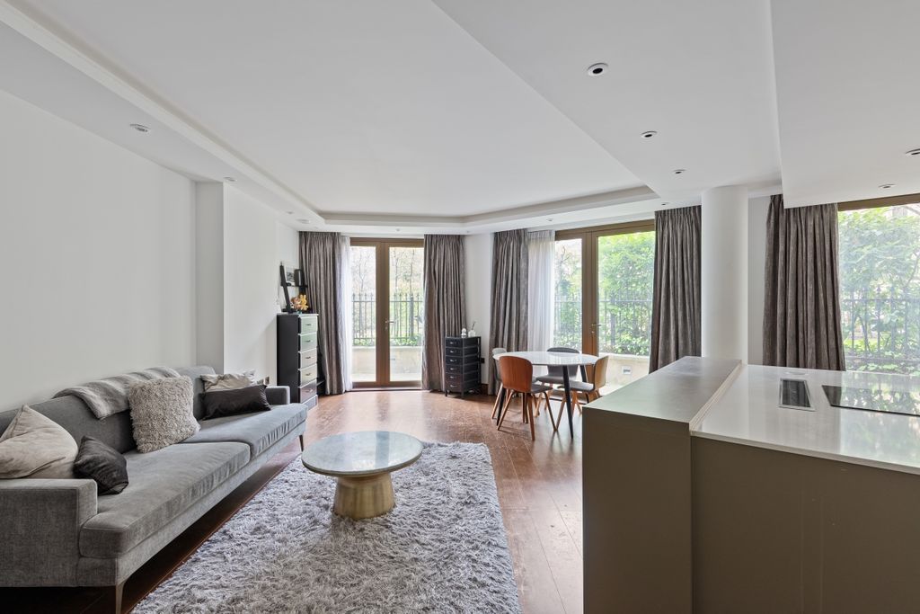 Property photo 3 of 14 094A2609