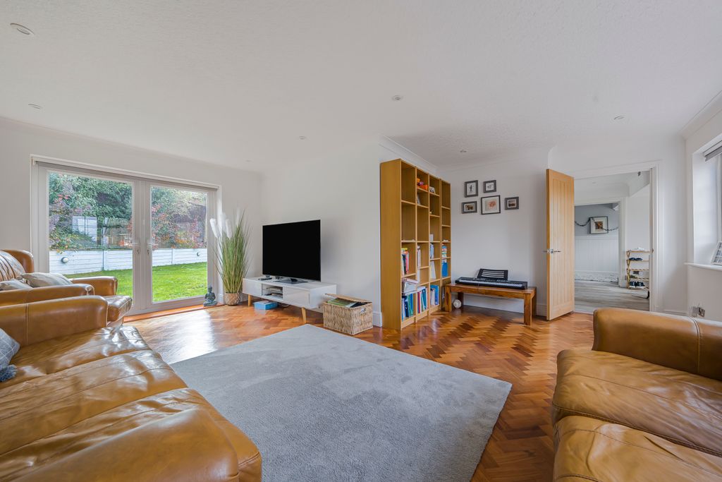 Property photo 3 of 24 Dsc02227