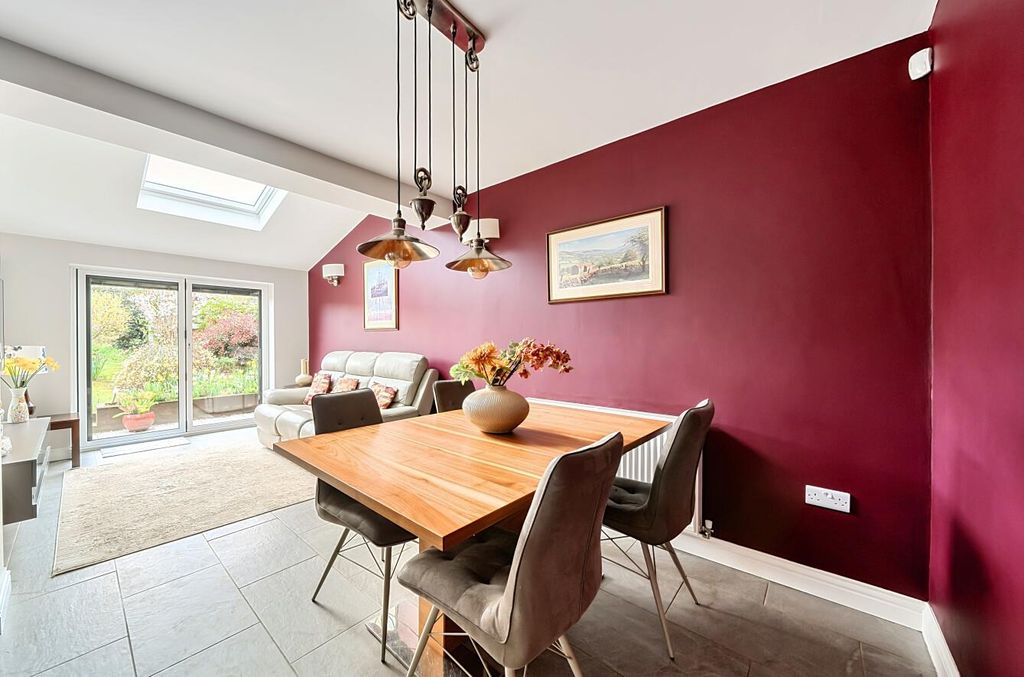 Property photo 2 of 22