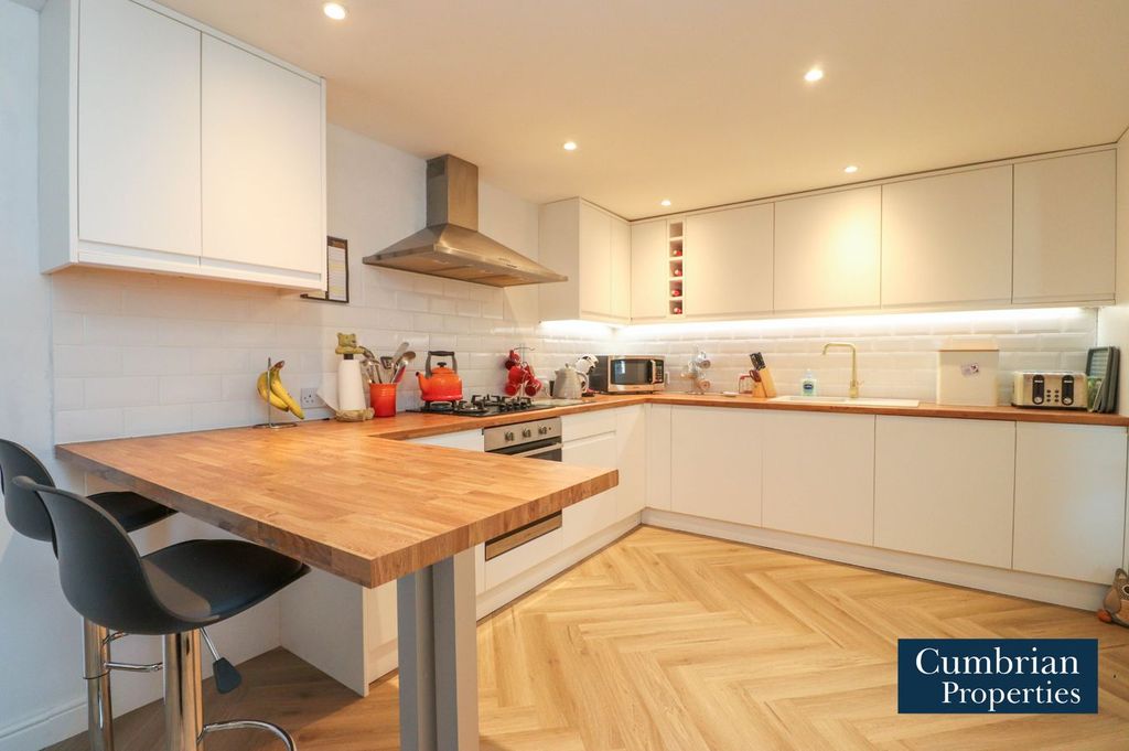 Property photo 2 of 23 Open-Plan Dining Lounge & Kitchen
