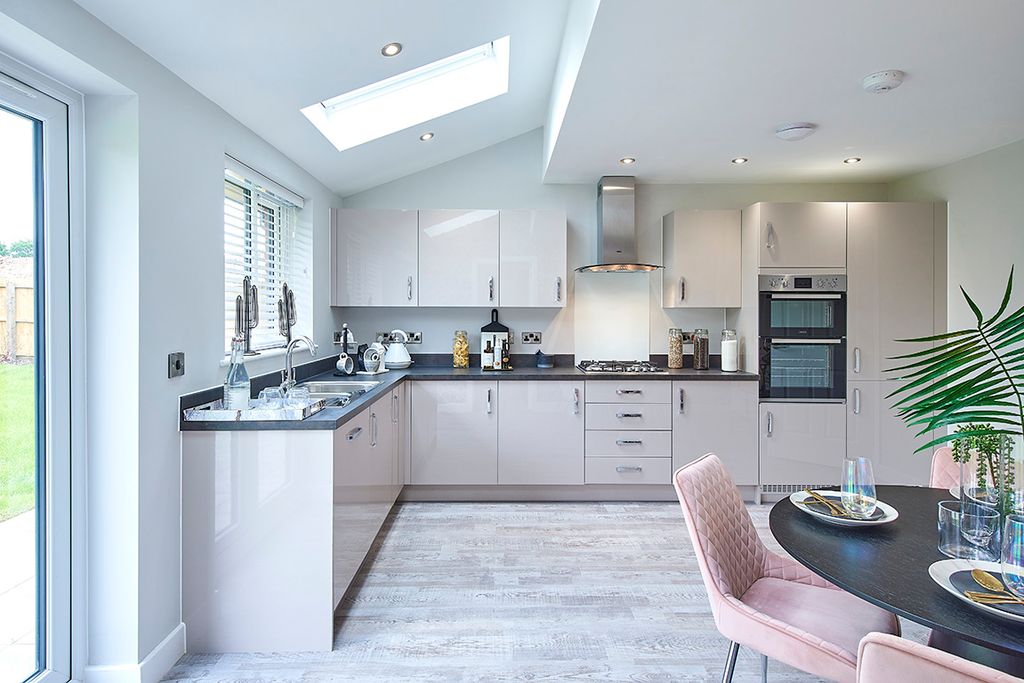 Property photo 3 of 7 Weaver Meadows