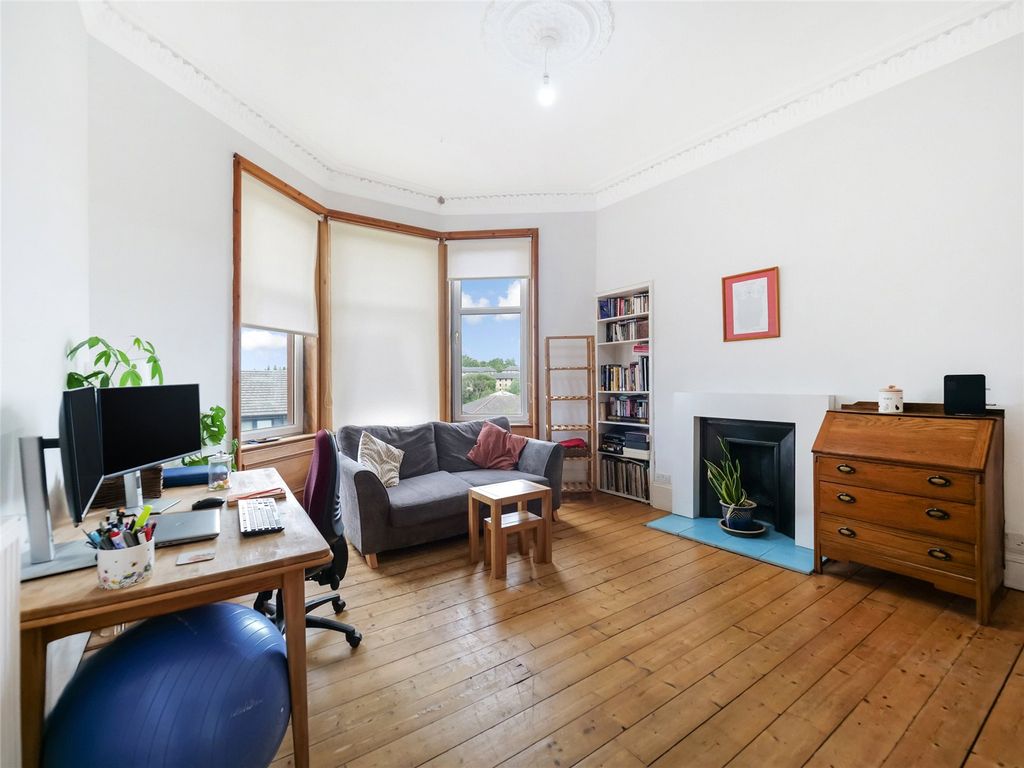Property photo 2 of 13 Picture No. 28