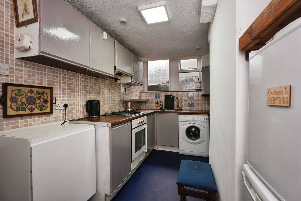 Property photo 3 of 18