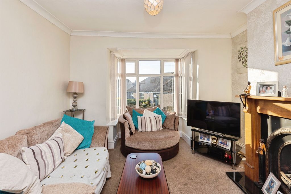 Property photo 3 of 18