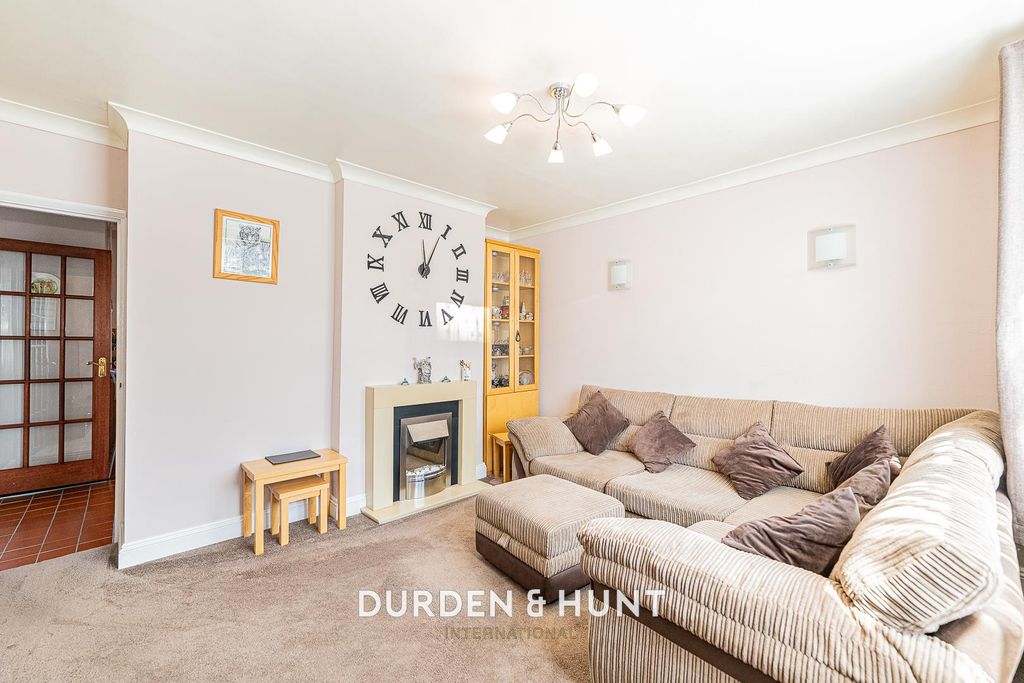 Property photo 2 of 20 Willingale-11.Jpg