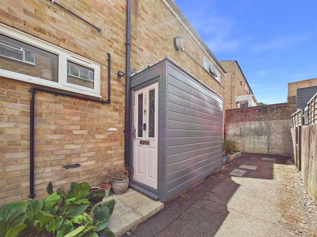 Property photo 1 of 13 Cam01563G0-Pr0320-Still001.Jpg