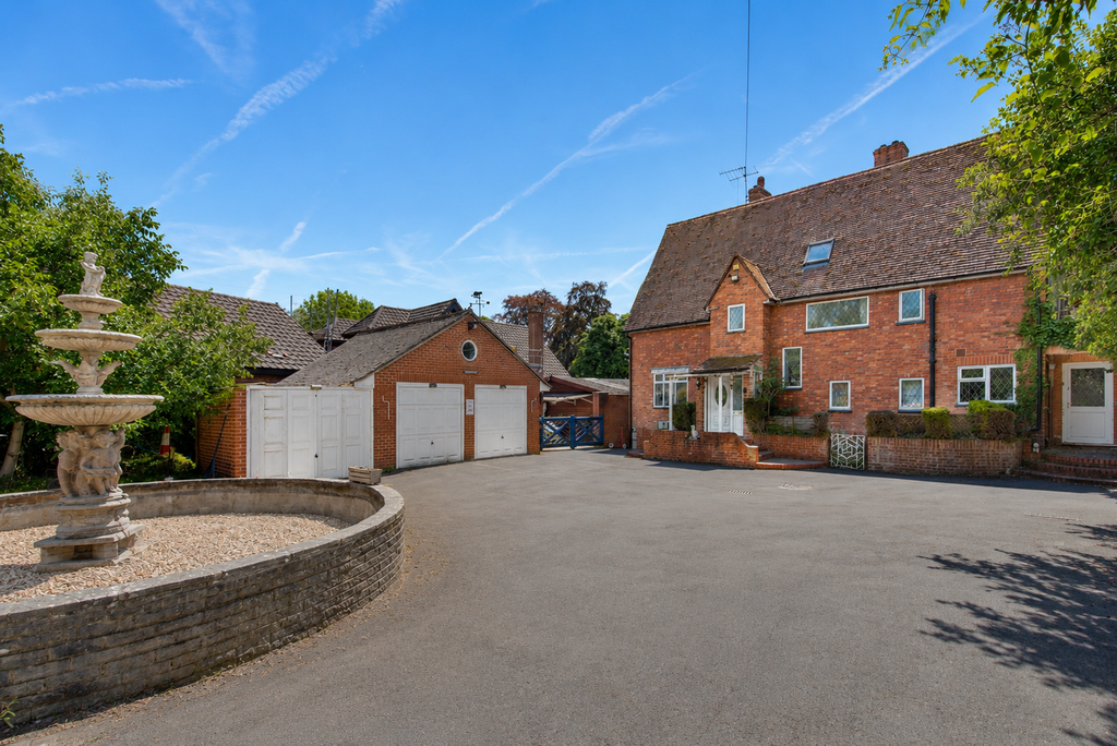 Property photo 1 of 23