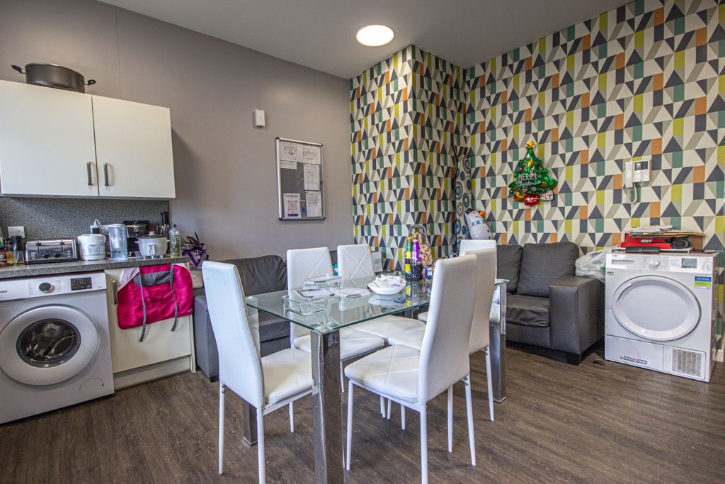 Property photo 1 of 8 Img_2155