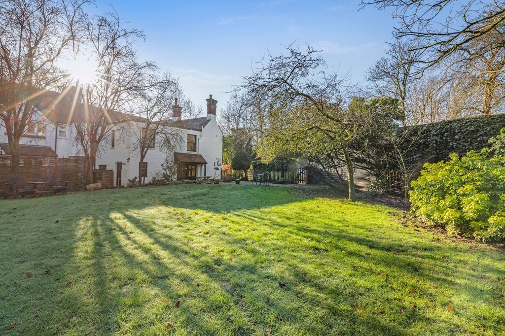 Property photo 3 of 18