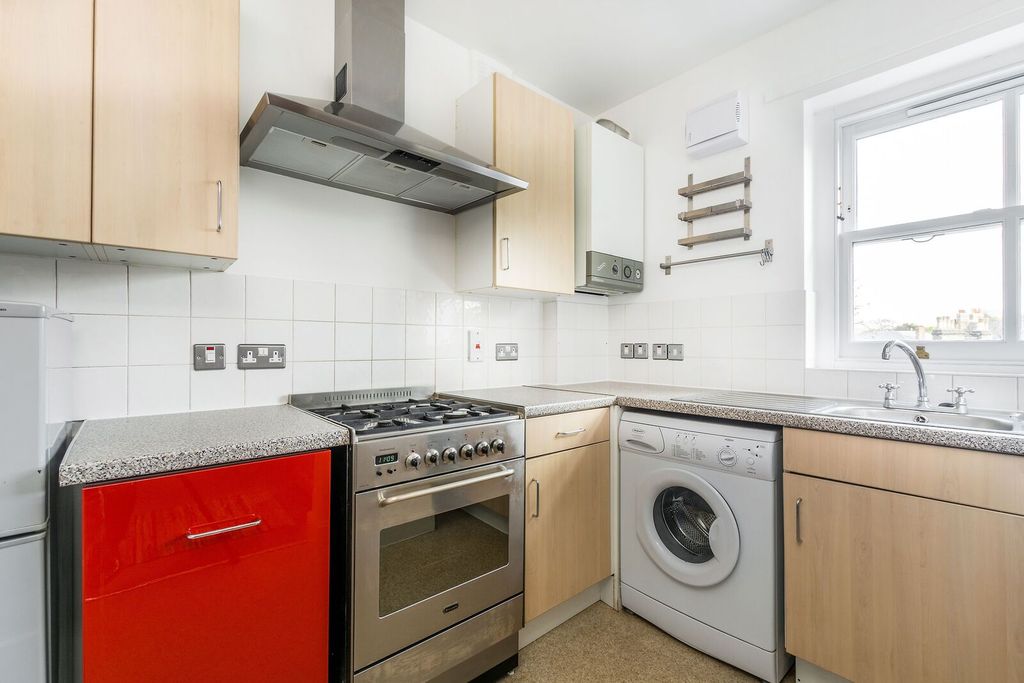 Property photo 3 of 7