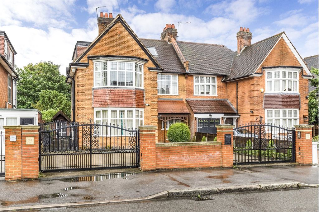 Property photo 1 of 17 Picture No. 02