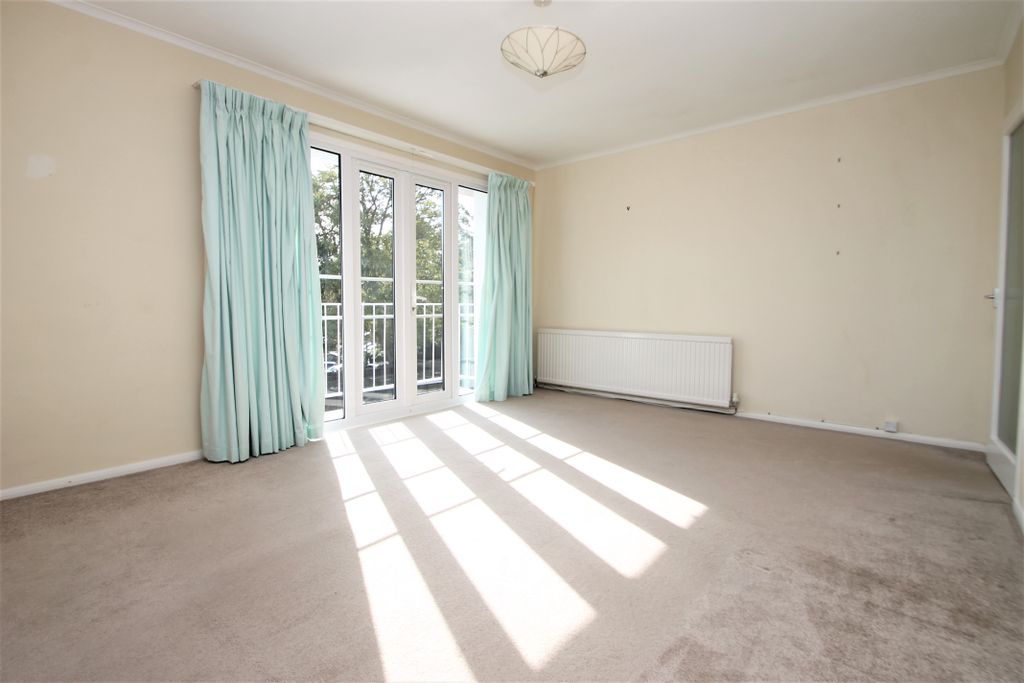 Property photo 3 of 6