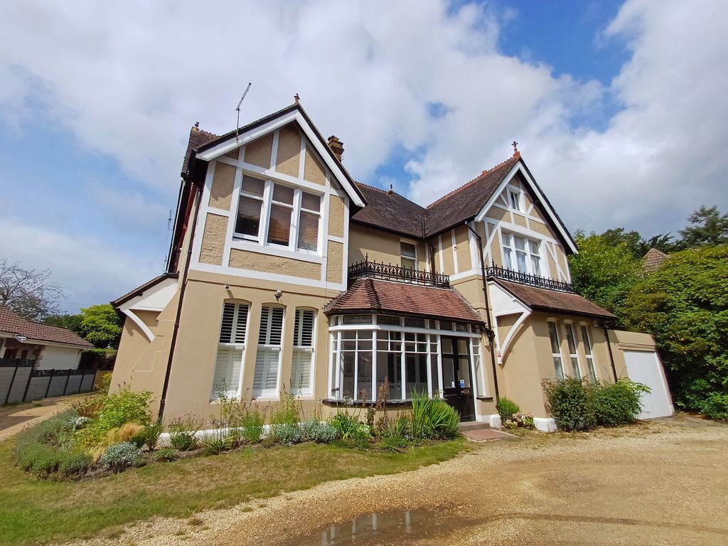 Property photo 1 of 23