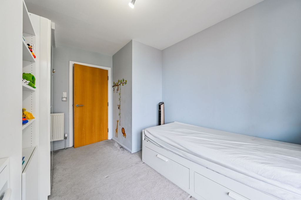 Property photo 3 of 14