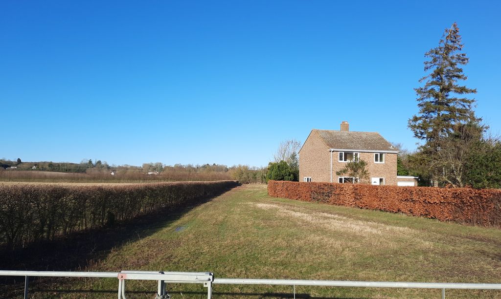 Property photo 1 of 14 House And Paddock 