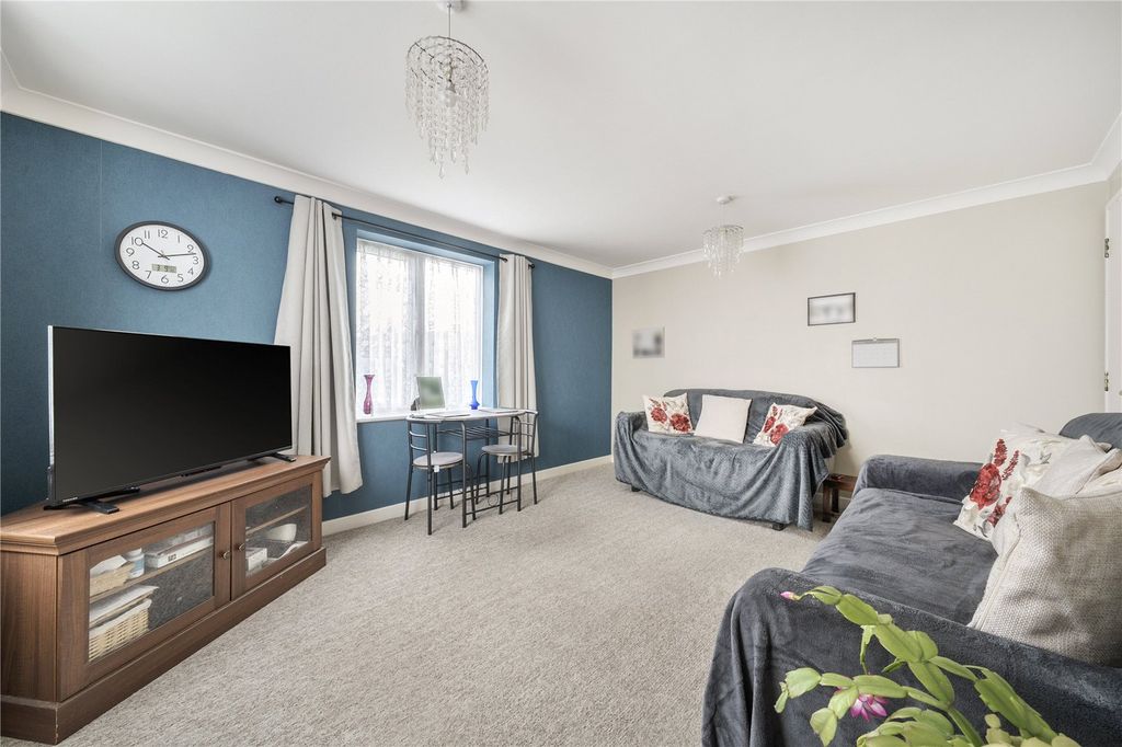 Property photo 2 of 17 Picture No. 18