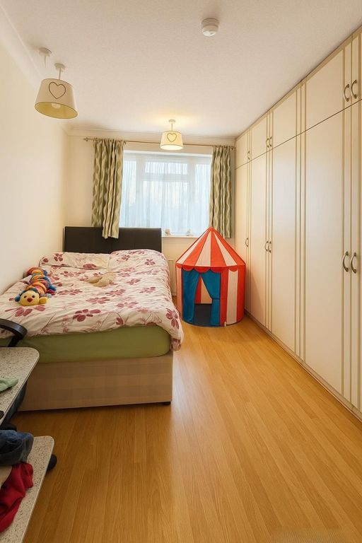 Property photo 3 of 9