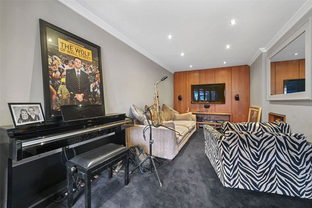 Property photo 2 of 26 Picture No. 10