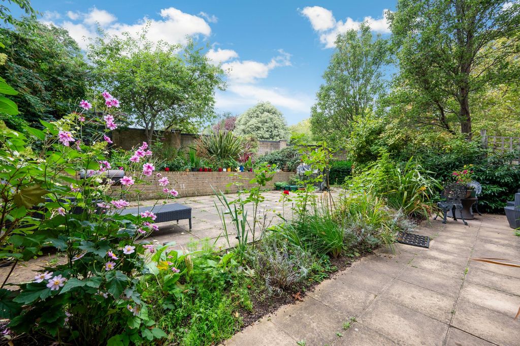 Property photo 3 of 10