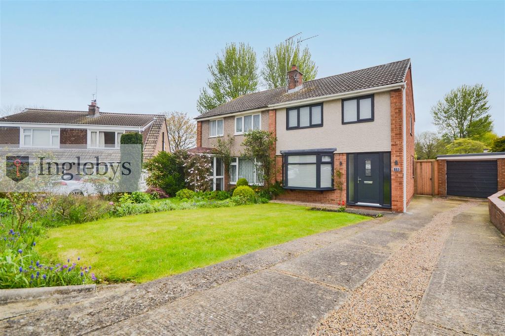 Property photo 1 of 27