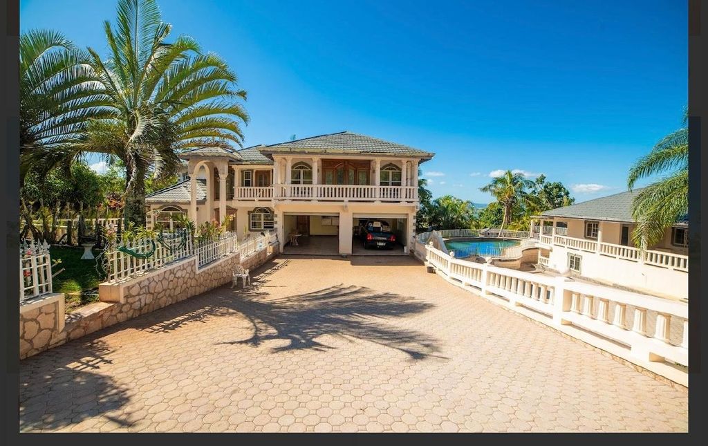 Property photo 3 of 25