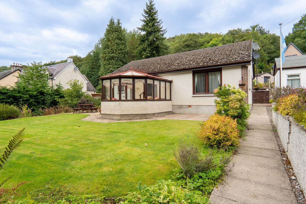 Property photo 1 of 47