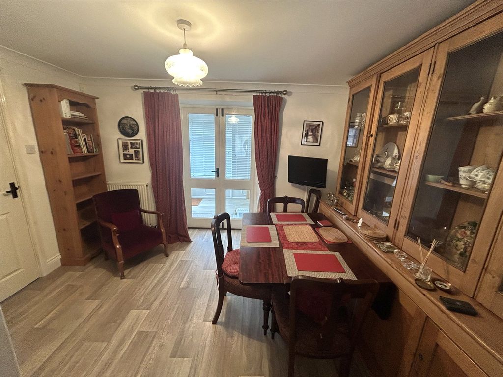 Property photo 3 of 14 Picture No. 05