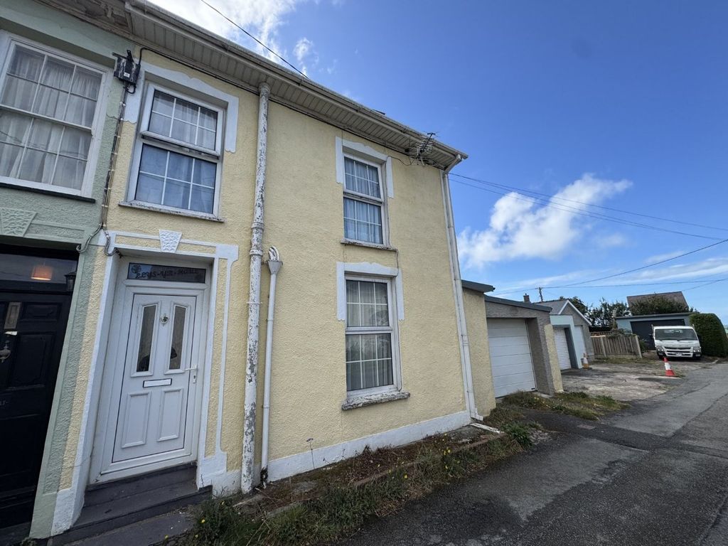 Property photo 1 of 21