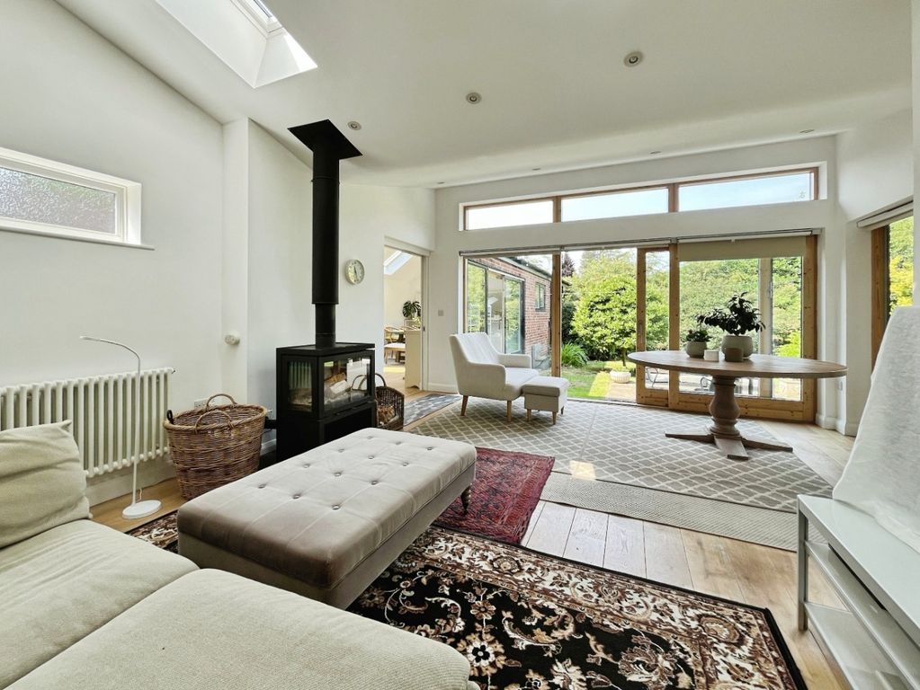 Property photo 2 of 26 4224635