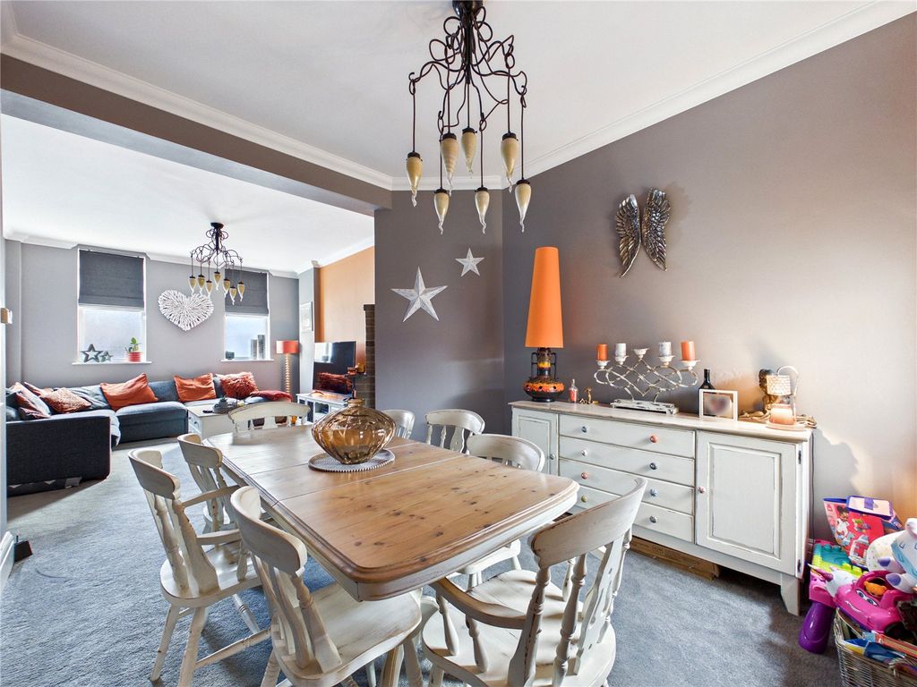 Property photo 3 of 25 Picture No. 29