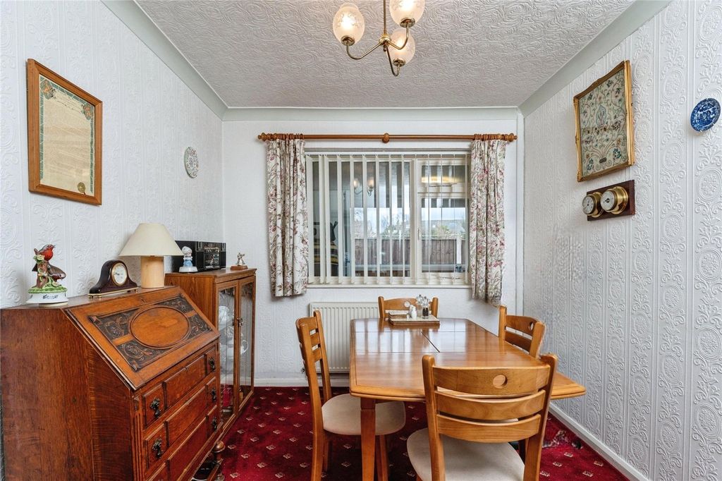 Property photo 3 of 24 Picture No. 32