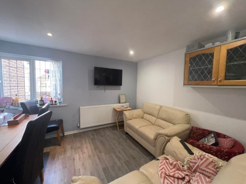 Property photo 2 of 4 Image