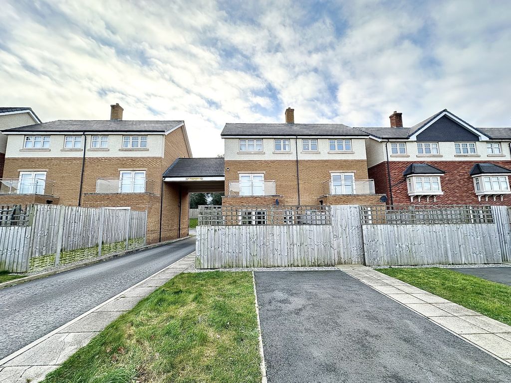 Property photo 2 of 23