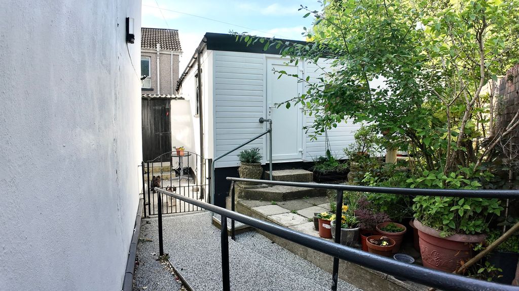 Additional image 36 of 4 bed detached house for saleBlackwood Road, Pontllanfraith NP12