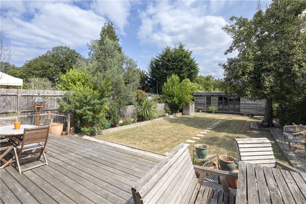 Property photo 2 of 29 Picture No. 19