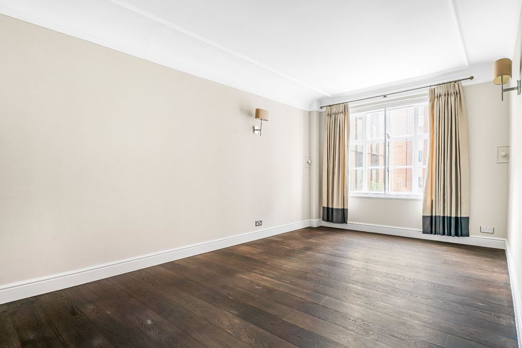 Property photo 2 of 16 Picture No. 04