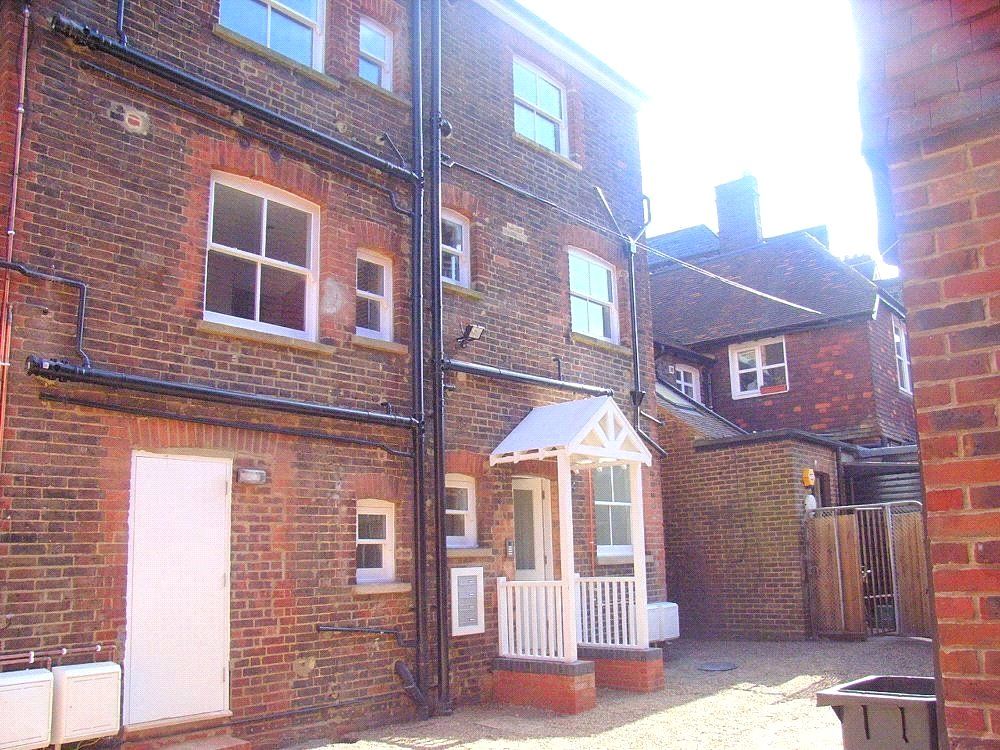 Property photo 1 of 9 Picture No. 22